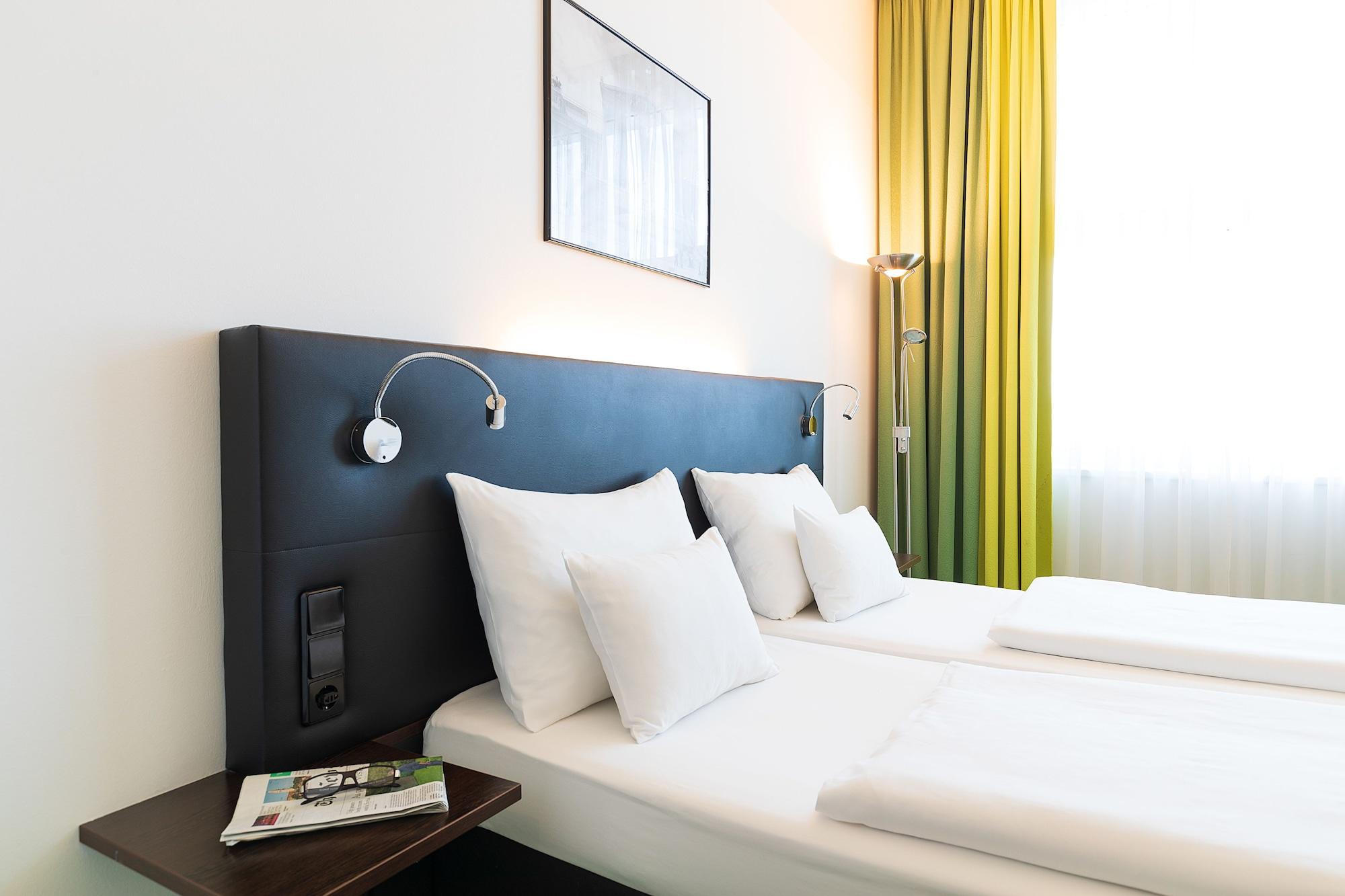 Rainers Hotel Wina Bagian luar foto