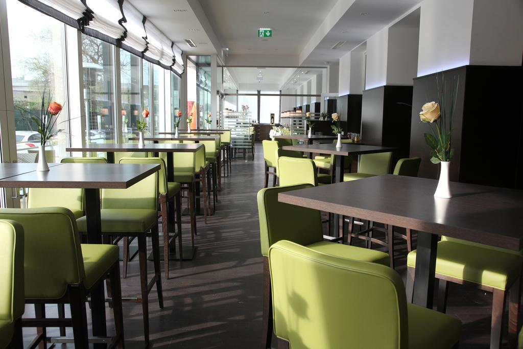 Rainers Hotel Wina Bagian luar foto