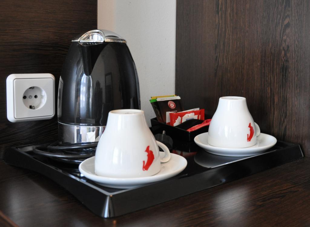 Rainers Hotel Wina Bagian luar foto